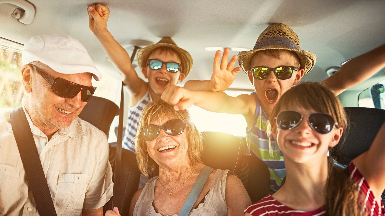 GI-813700696-Family-Trip-1920x1080